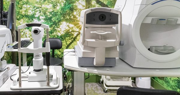 Domowy autorefraktometr umożliwia szybki pomiar wady wzroku bez wizyty u okulisty